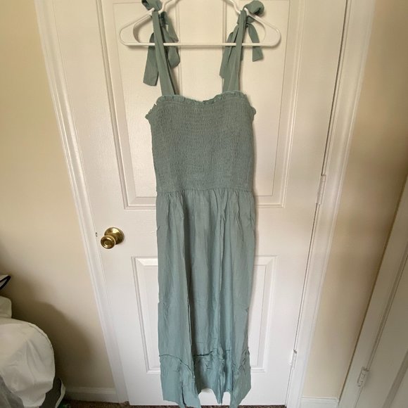Dresses & Skirts - Zesica Tie Strap Square Neck Maxi Dress Sage Size M
